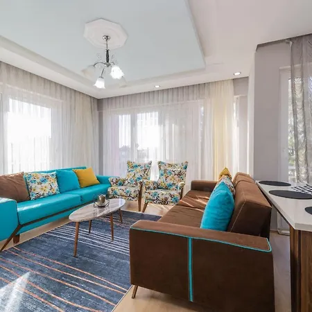 Refreshing Flat Near Popular Attractions In *
